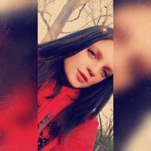 Meet your Posher, Alexandra